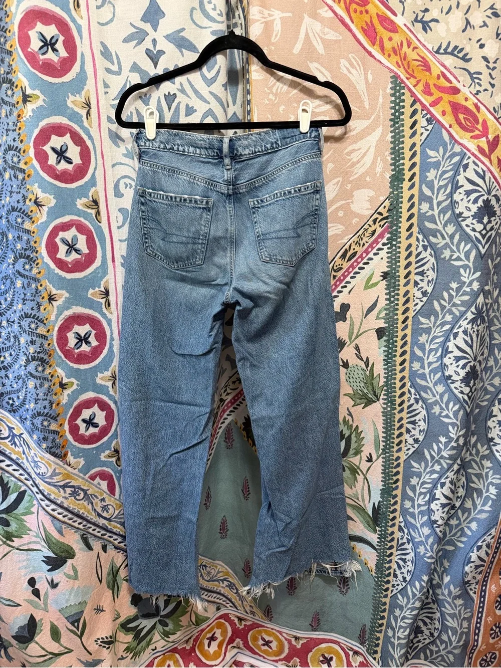 AE- Dreamy Drape Super High-Waisted Baggy Wide Leg Jeans